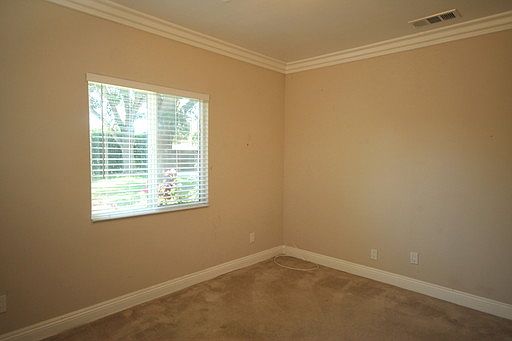 3rd image of 9040 Aqueduct Ave