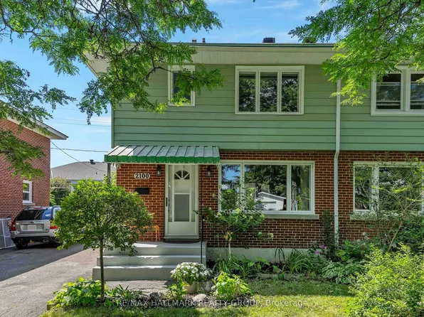 2100 Blossom Dr, Ottawa, ON K1H 6G8
