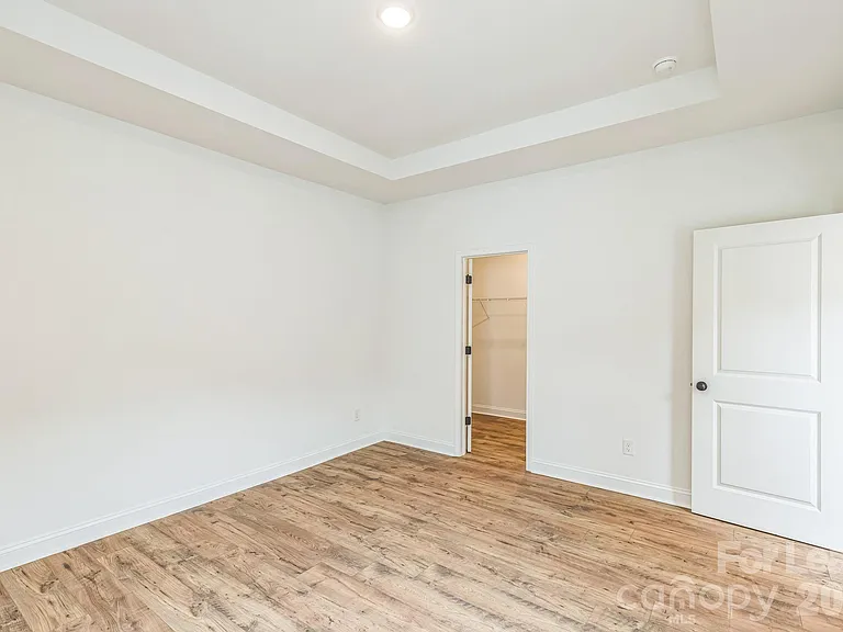 62 Walnut Springs Dr — Photo 12