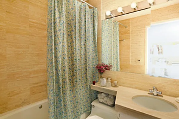 Rented by Corcoran | media 18