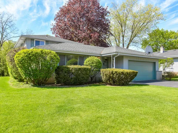 12151 W Diane DRIVE, Wauwatosa, WI 53226