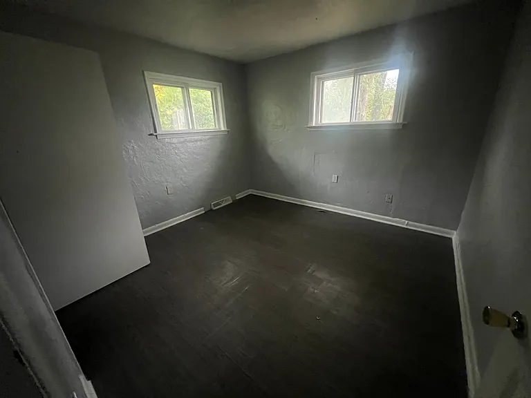 608 Ethel Ave — Photo 2