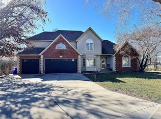 12900 Harbor Point Dr, Platte City, MO 64079