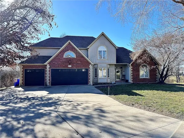 12900 Harbor Point Dr, Platte City, MO 64079