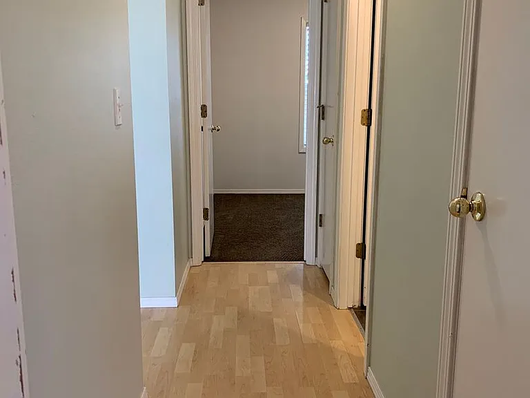 6902 N Prescott Ave — Photo 23