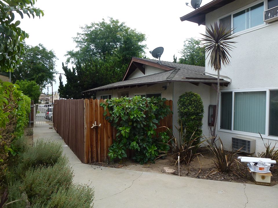 From Courtyard looking towards unit and street