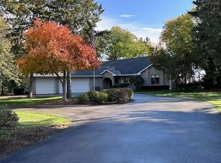 N67W29529 Richter Rd, Hartland, WI 53029