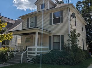 948 Chatham St NW, Grand Rapids, MI 49504