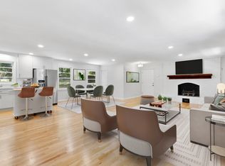 6101 Davidson Dr, Matthews, NC 28104