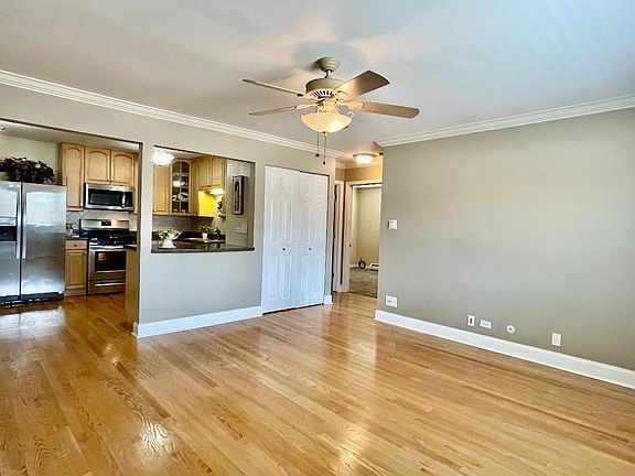 3rd image of 9458 Kelvin Ln APT 201