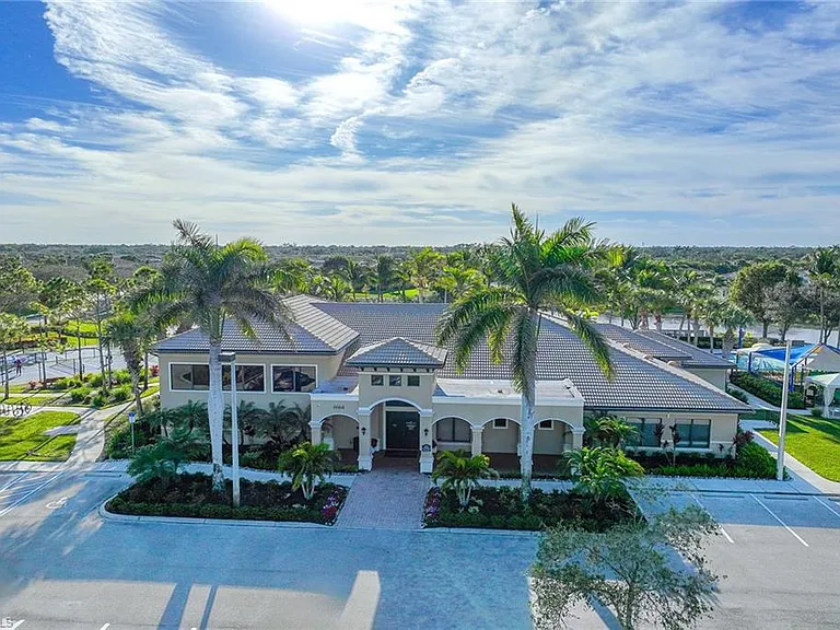 6542 Marbella Dr — Photo 36