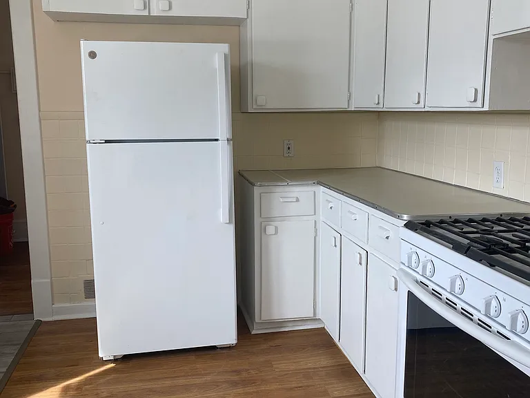 807 College Ave NE #307B — Photo 3