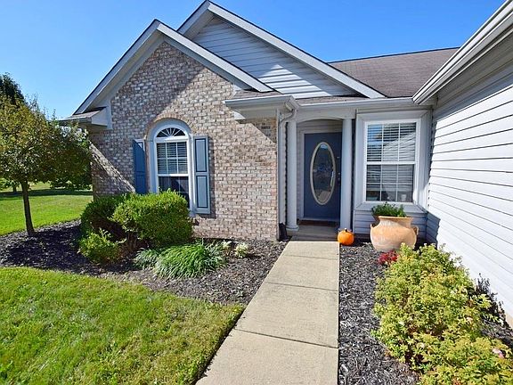 3rd image of 9820 Youngwood Ln