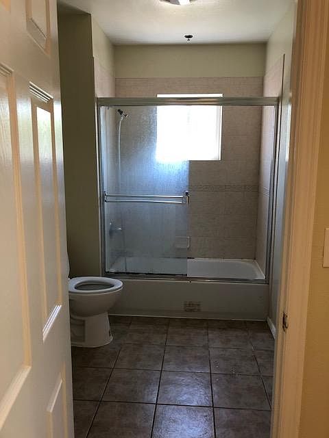 1st image of 5073 Huntington Dr N #206