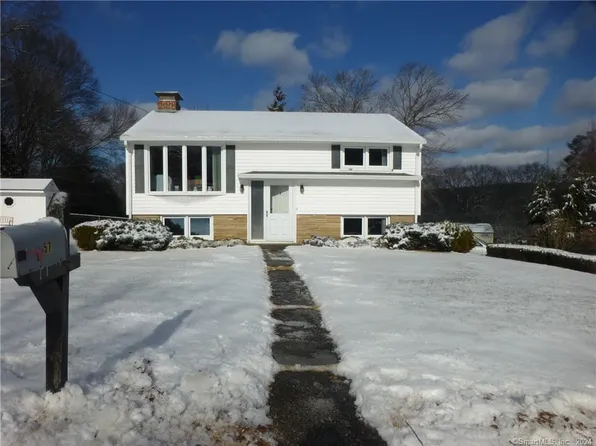 57 Occum Lane, Montville, CT 06382