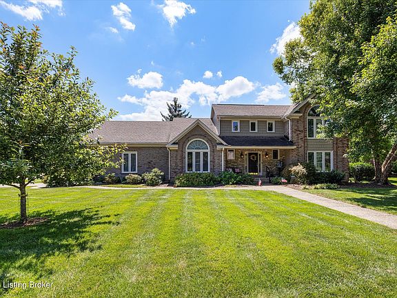 2nd image of 609 Berwyn Dr