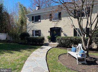 6214 Randall Ct, Alexandria, VA 22307