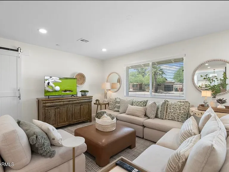 7431 E Taylor St — Photo 4