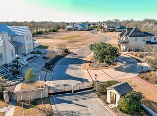 3234 Founders Dr #27, Bryan, TX 77807