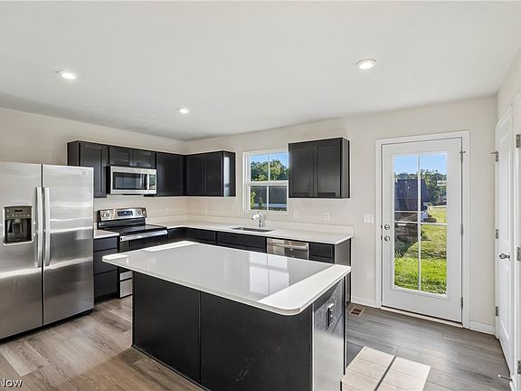 2nd image of 507 Hinterland Ct