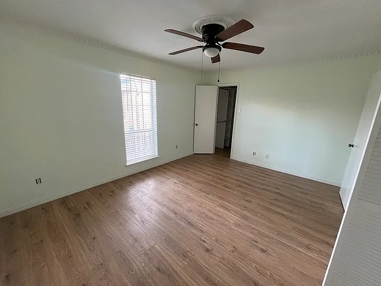 4209 Avondale Ave #208 — Photo 13