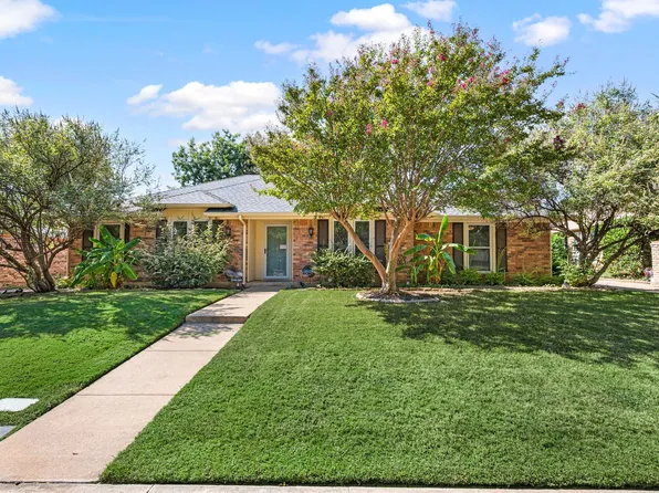 1922 Rockbrook Dr, Arlington, TX 76006