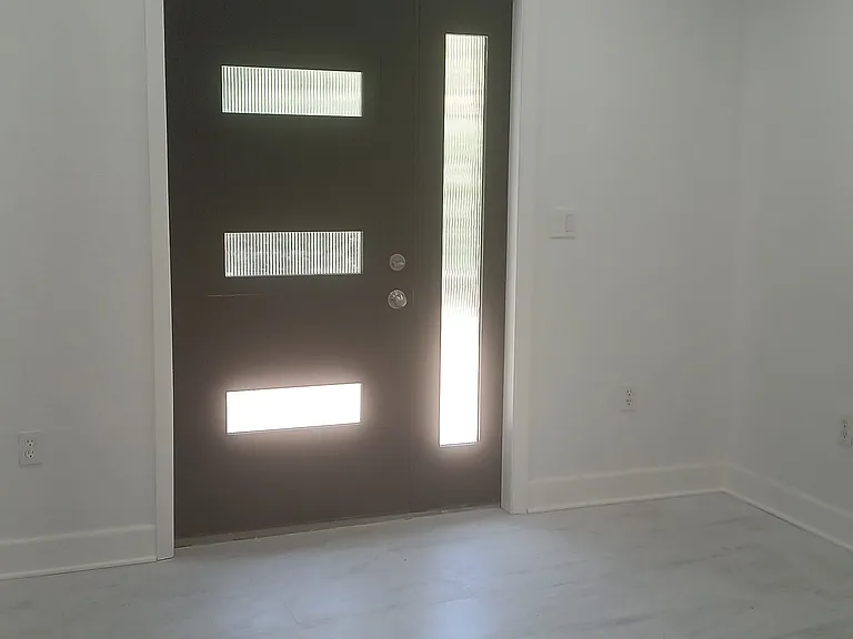 15113 Gulistan Ave #1 — Photo 5
