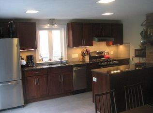 17 Decatur St #1, Cambridge, MA 02139