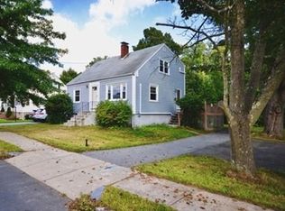 16 Hart St, Woburn, MA 01801