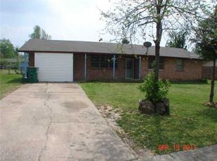 1805 Lawrence Ave, Springdale, AR 72762