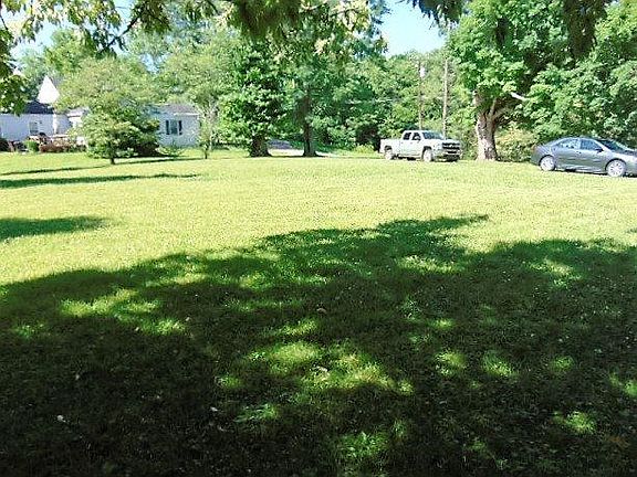 3rd image of 419 N Adams St