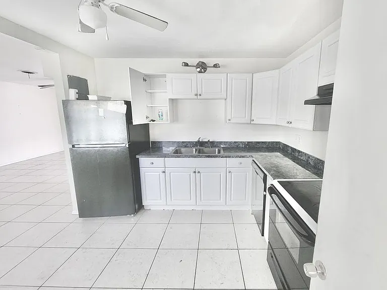 27263 Whitman Ave — Photo 13