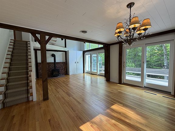 3rd image of 28 Wildwood Drive