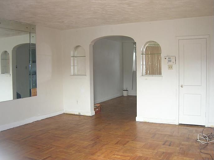 2nd image of 1329 Magee Ave