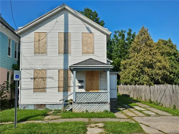 724 Warren St, Utica, NY 13502