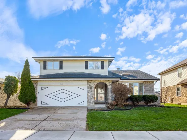 209 Ashford Ln, Westmont, IL 60559