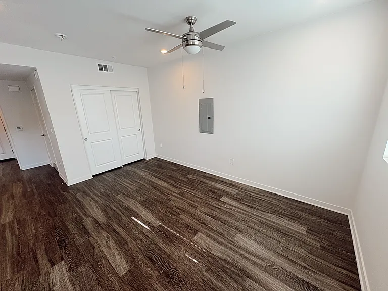 6332 Woodman Ave #1 — Photo 16