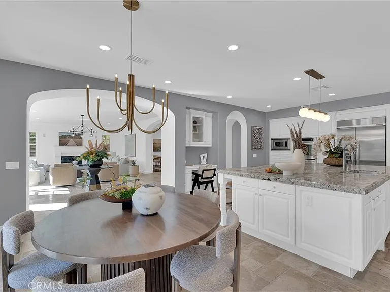 510 E Viewcrest Dr — Photo 24