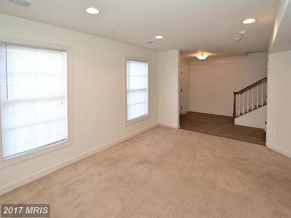 3rd image of 910 Powhatan St Unit 102S