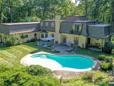 2 E Saddle River Rd, Saddle River, NJ, 07458