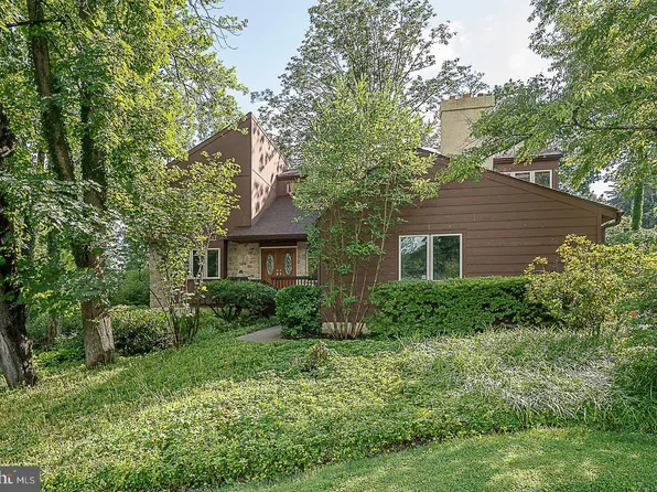 214 Cornell Dr, Bryn Mawr, PA 19010