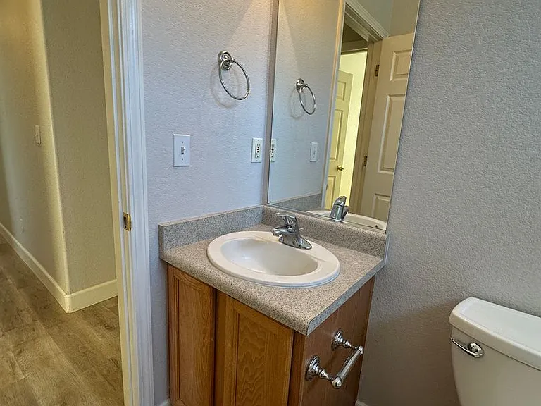 508 Vail Dr — Photo 6