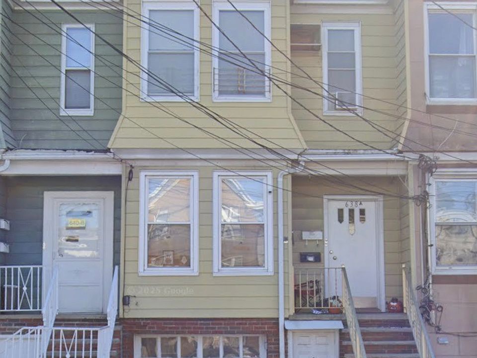 1st image of 638A Kennedy Blvd #1