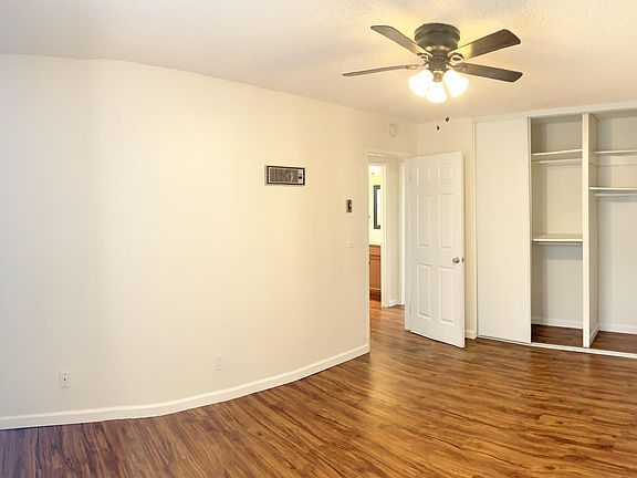 5th image of 4021 Mississippi St #1