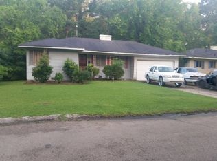 2433 Coronet Pl, Jackson, MS