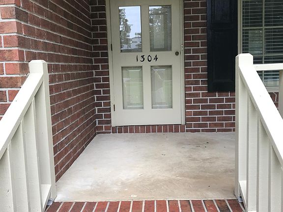 2nd image of 1304 Birchwood Dr