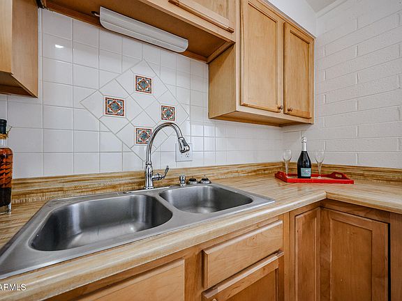 4th image of 10506 W OAKMONT Drive