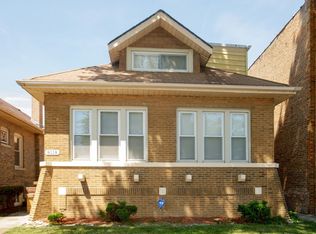 8118 S Blackstone Ave, Chicago, IL 60619