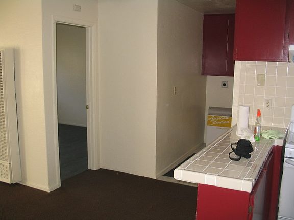 2nd image of 1031 N Mountain View Ave APT A
