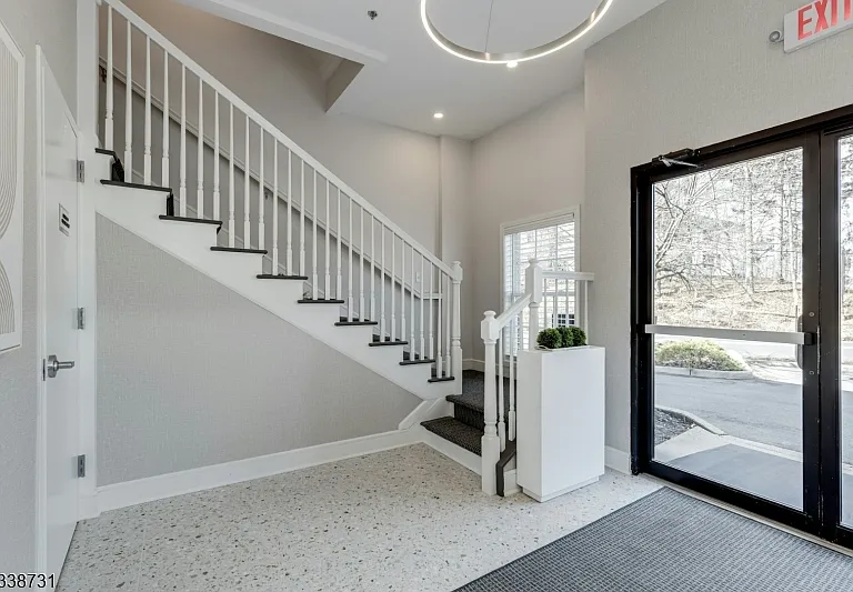 803 Springfield Ave #C — Photo 9